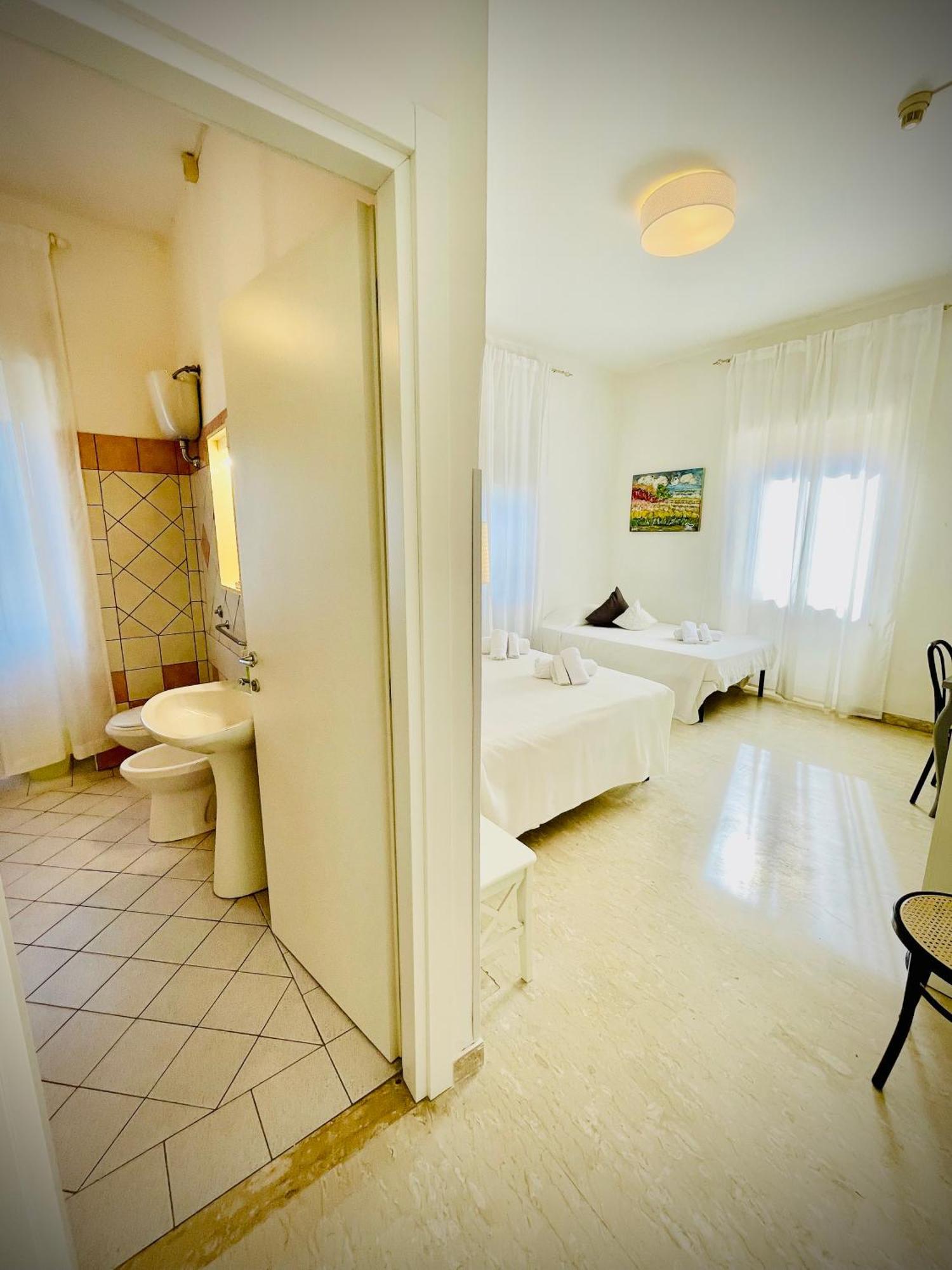 Minturnae Hotel สกาอูรี ภายนอก รูปภาพ